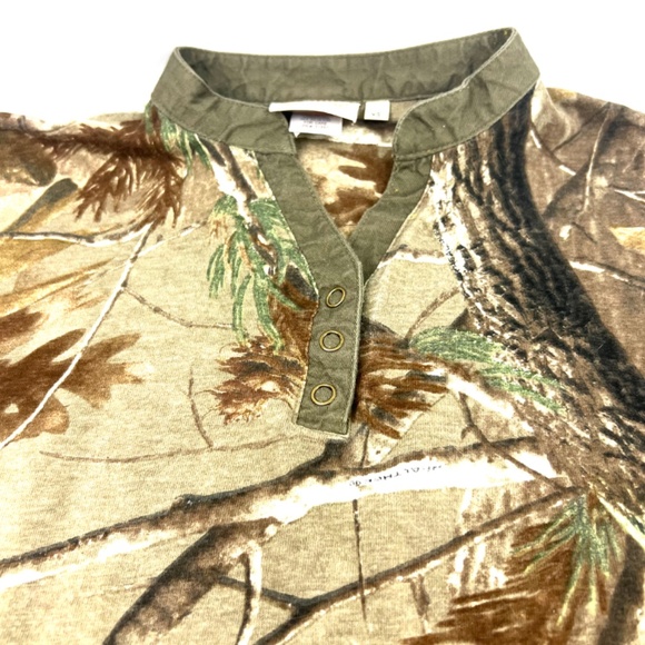 SHE Outdoor Apparel Camo T-Shirt Size XS - Picture 6 of 16